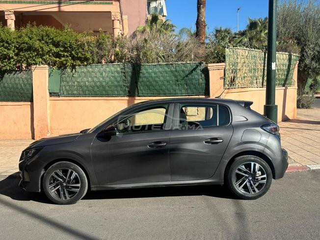 Peugeot 208 Diesel Manuelle 2023 à Casablanca