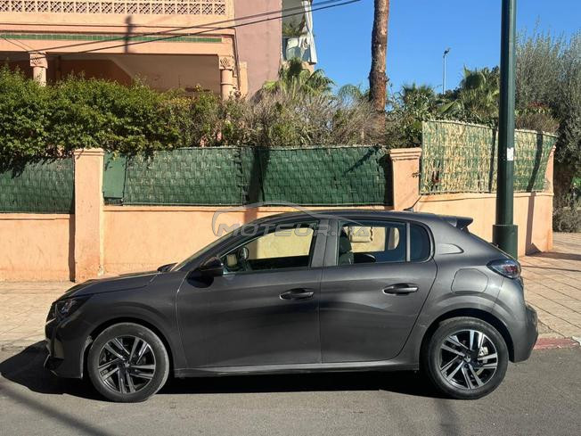 Peugeot 208 Diesel Manuelle 2023 à Casablanca