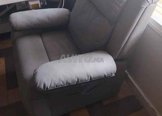 كرسي طبي كهربائي