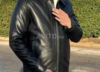 جاكيت جلد