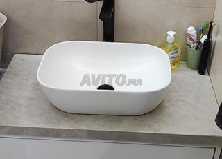 حوض ، خلاط ، رخام و خزانة تحت الحوض