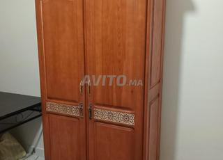 ماريو خشب صحيح مخدوم عند نجار