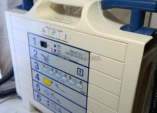 défibrillateur METRAX PRIMEDIC M110