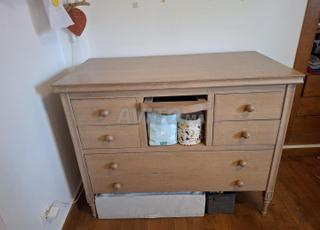 خزانة ملابس خشبية للأطفال (علامة كندا التجارية RHbabyandchild)