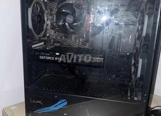 Pc , ecrant , clavier , souris , chais gaming