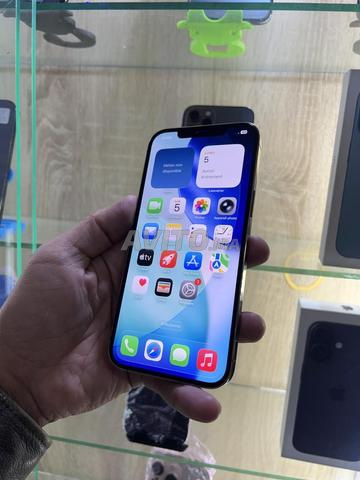 iPhone 12 pro max officiel 256 la batterie 90