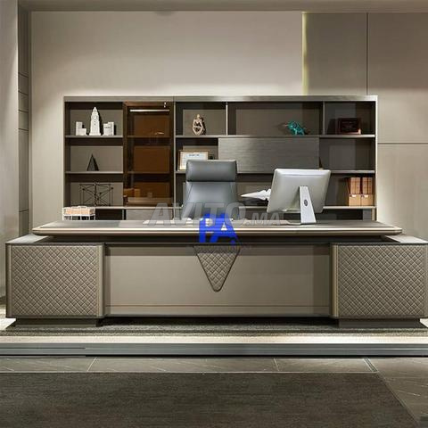 مكتب فاخر/كرسي مشغل/خزانة/غرفة تغيير الملابس