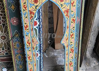 كادر مرآة تقليدية للديكور