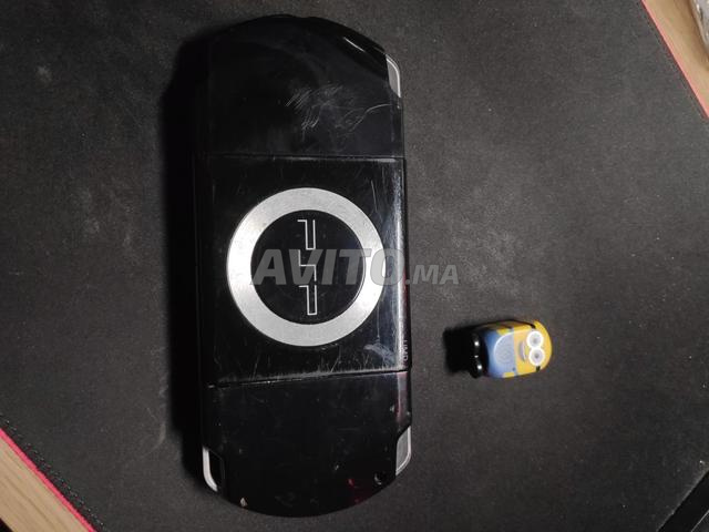 PSP SLIM 2000 - 2