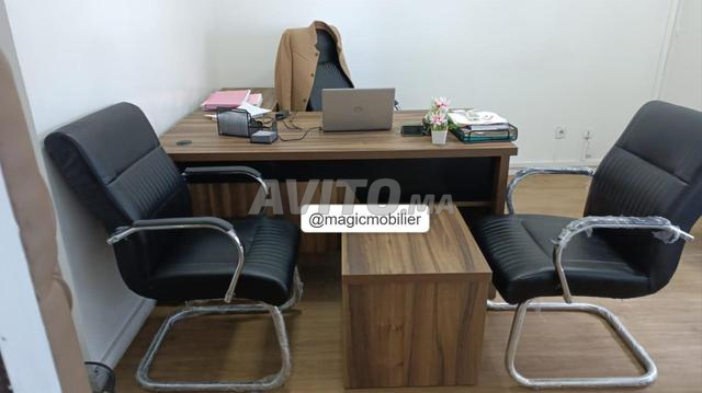 Équipement de bureau moderne et élégant