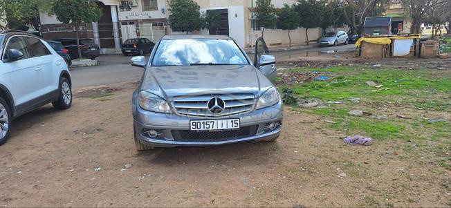 Mercedes-Benz 220 Diesel Manuelle 2007 à Meknès