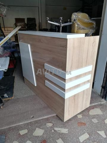 Comptoir d’accueil au design professionnel