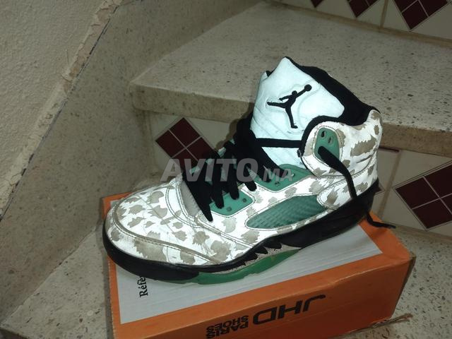 حذاء رياضي مريح وعصري للشباب