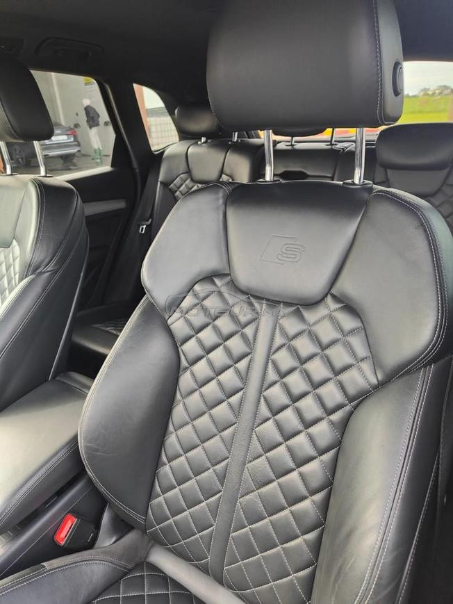Audi Q5 S-line 