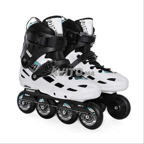 بيع حذاء بعجلات للرجال .رياضي