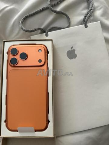 ايفون 17 برو ماكس 256 جيجابايت esim لم يتم تفعيله ابدا