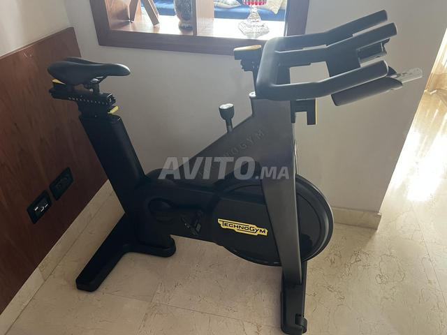 دراجة تمارين Technogym بحالة جيدة جدا