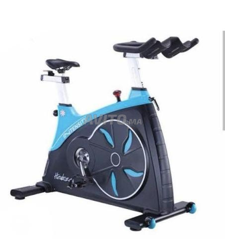 4 دراجات هوائية للتدوير الداخلي (للقاعة...)