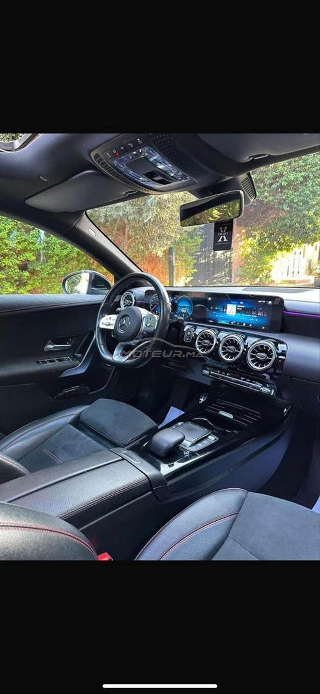 Mercedes-Benz 220 Diesel Automatique 2022 à Fès