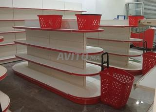 أرفف سوبر ماركت