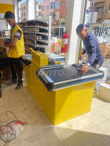 مخرج صندوق سوبر ماركت - منضدة صندوق