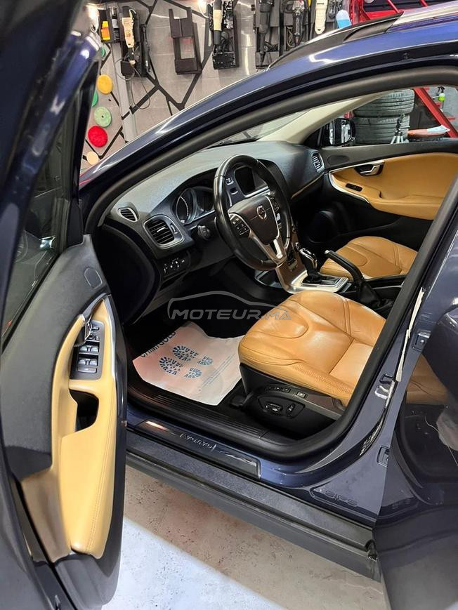 volvo v40 comme neuve 