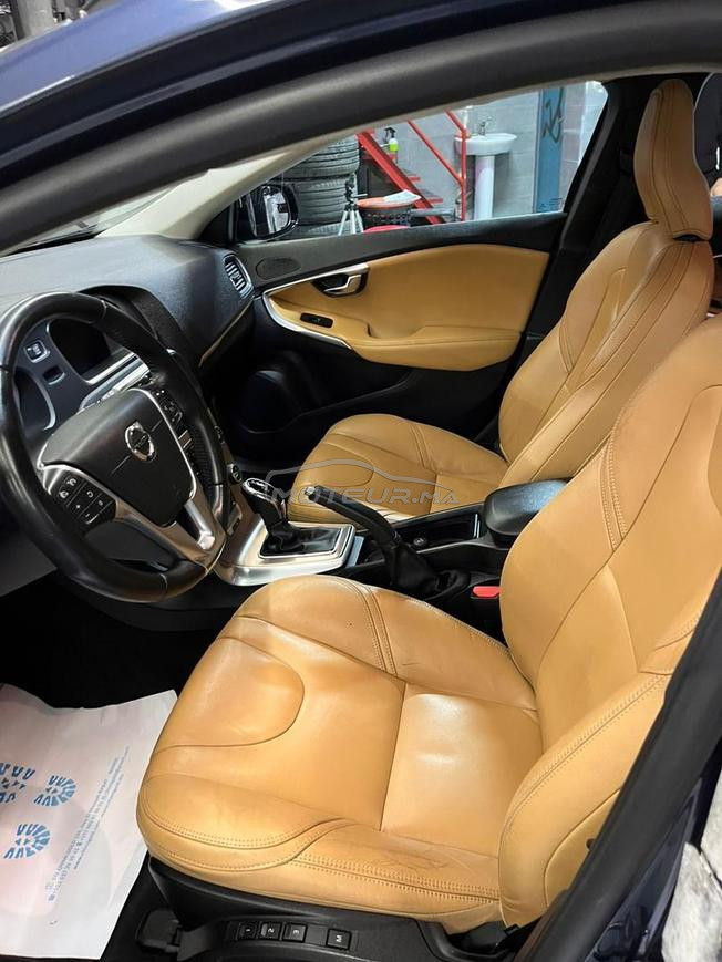 volvo v40 comme neuve 