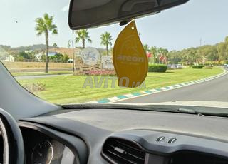 سيارة للبيع