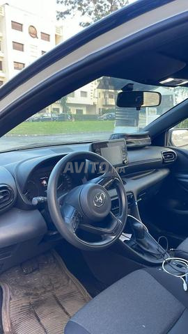 تويوتا ياريس هايبرد يدوية 2024 في تمارة