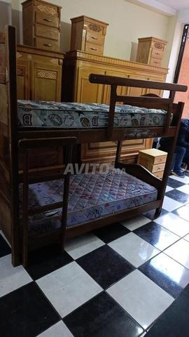 سرير أطفال خشبي