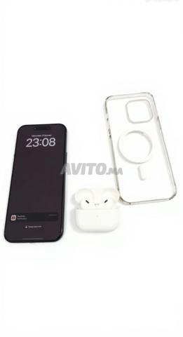 iPhone 15 Pro Max 256 Go Air Pods et accessoires - 2