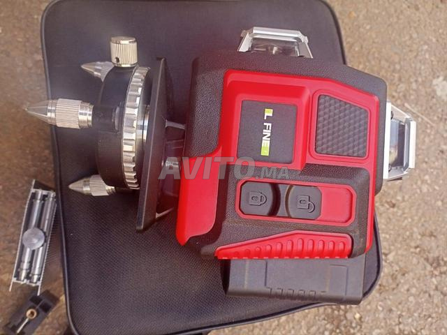 مستوى ليزر احترافي