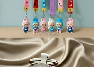 (porte-clés( labubu . real madrid