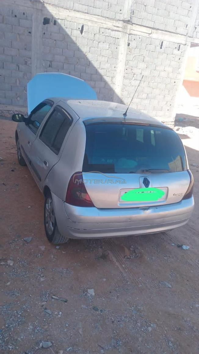 voiture Renault clio campus 