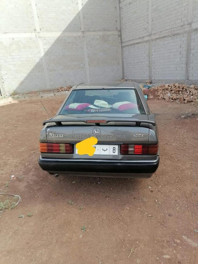 سيارة للبيع