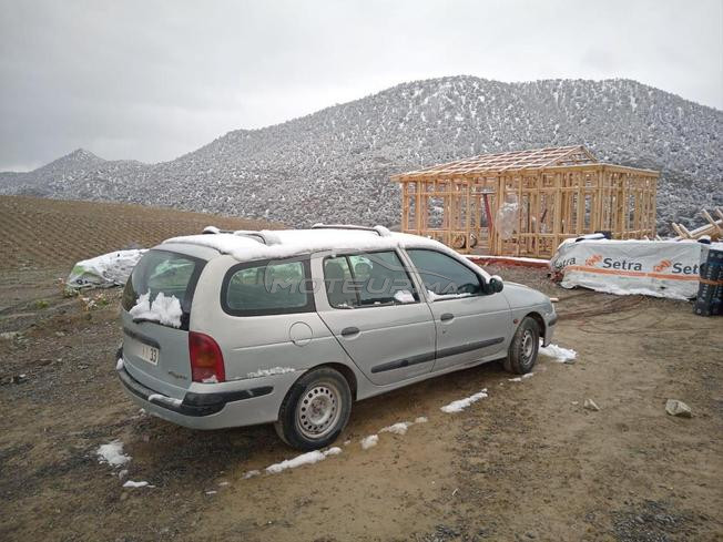 Renault Megane  model 2000 Diesel à Temara