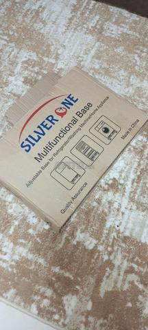 طاولة اينوكس