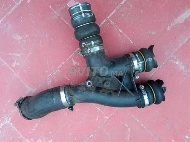 Tuyau d'aspiration d'air Peugeot 208 1.6 HDI