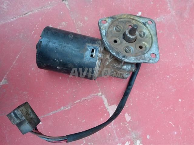 Moteur d'essuie-glace Peugeot 208 1.6 HDI