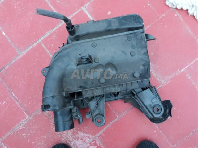 Boîtier filtre à air Peugeot 208 1.6 hdi