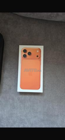iPhone 17 Pro max orange eSIM
