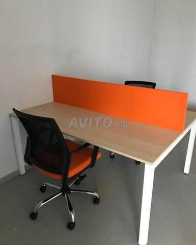 مارغريت مساحة مفتوحة شبه معدنية