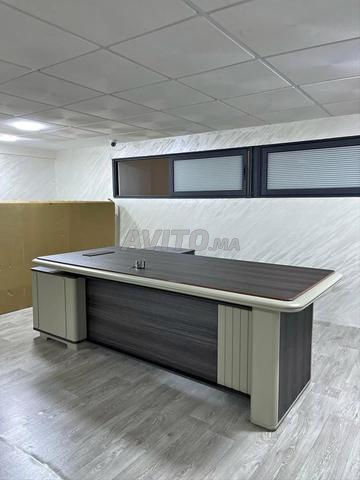 مكتب مستورد فاخر وعالي الجودة