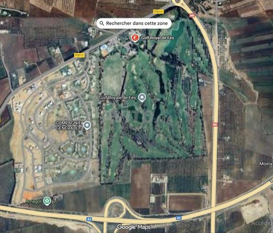 Beau terrain zone villa de 682m au GOLF