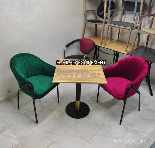 كرسي طاولة مقهى مطعم حديث