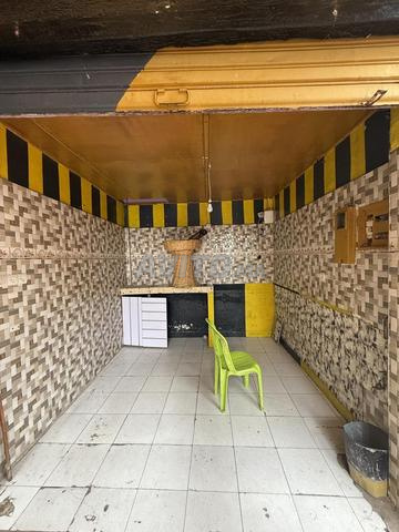 محل للبيع في القرية شارع محمد الخامس