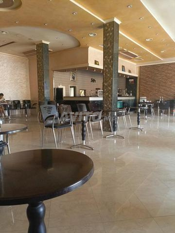 مقهى للبيع مع التجهيزات