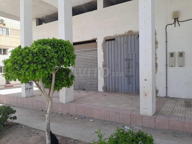 محل تجاري كبير 92م، 3 واجهات