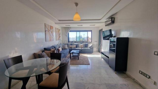 Un beau studio meublé vue dégagée au centre ville