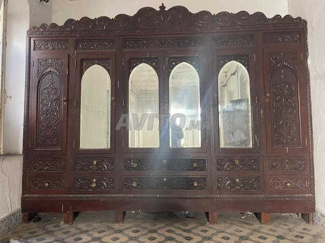 خزانة خشب أنتيك سنوات الستينيات/السبعينيات